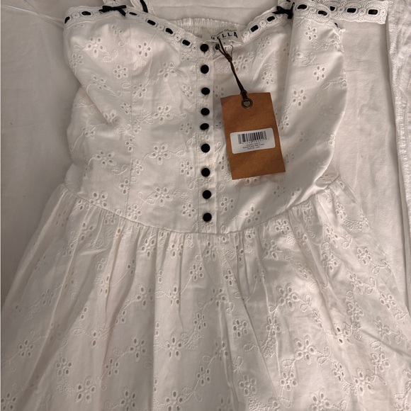 Frankie's Bikinis White Maxi Dress with Black Details - Picture 4 of 8